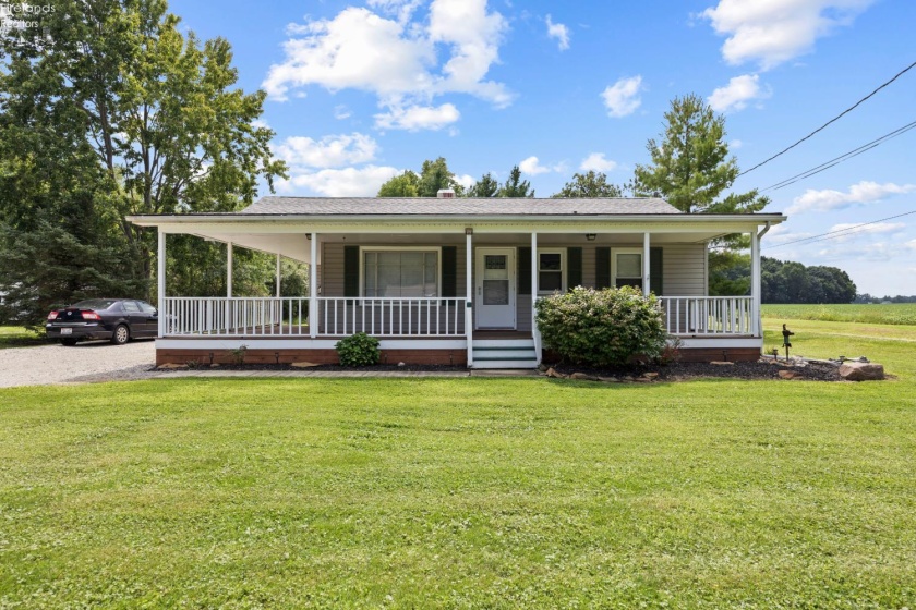 6485 Russia Rd., South Amherst, 44001, 3 Bedrooms Bedrooms, ,1 BathroomBathrooms,Residential,For Sale,Russia Rd.,20263274