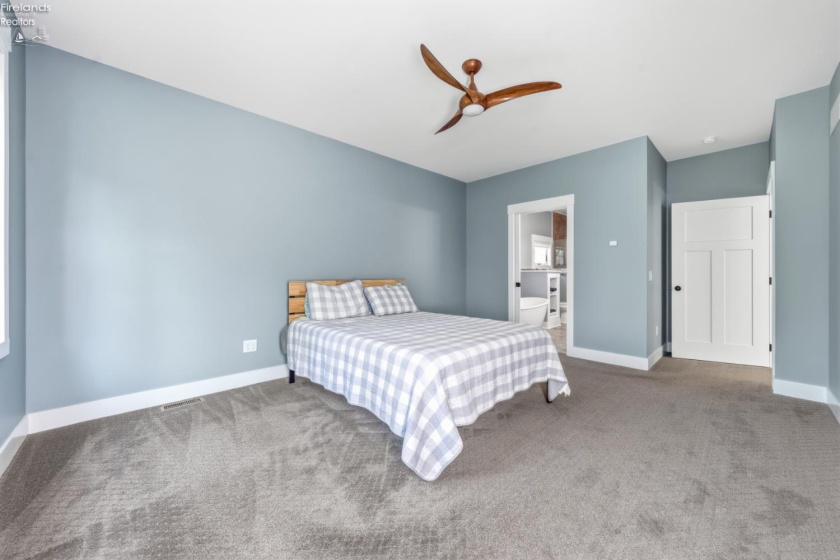 5131 Blue Teal Drive, Port Clinton, 43452, 4 Bedroom Bedrooms, ,3 BathroomBathrooms,Residential,For Sale,Blue Teal,20263294