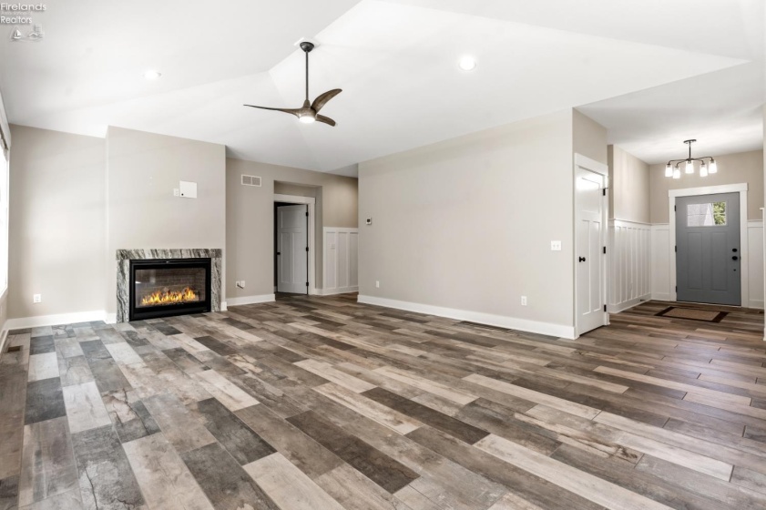 5131 Blue Teal Drive, Port Clinton, 43452, 4 Bedroom Bedrooms, ,3 BathroomBathrooms,Residential,For Sale,Blue Teal,20263294