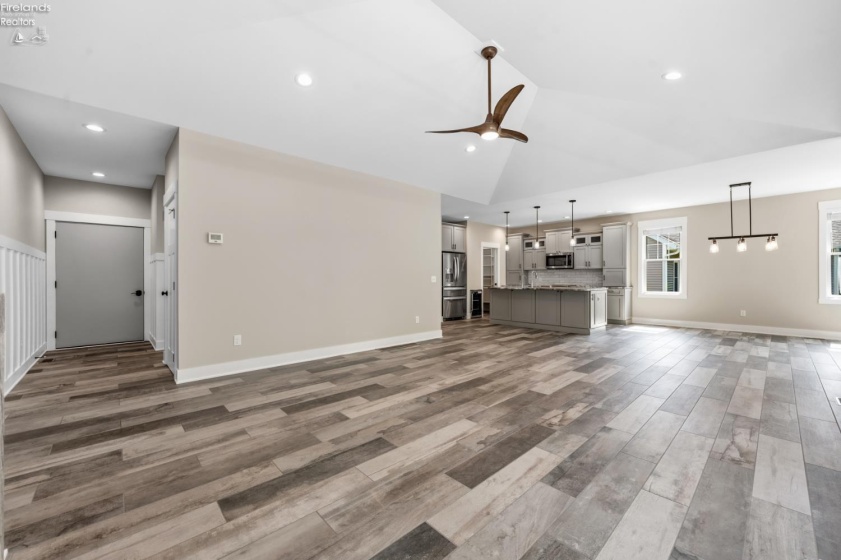5131 Blue Teal Drive, Port Clinton, 43452, 4 Bedroom Bedrooms, ,3 BathroomBathrooms,Residential,For Sale,Blue Teal,20263294