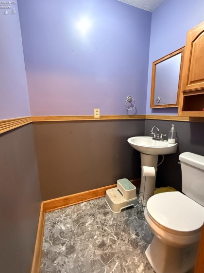 4704 Venice Road, Sandusky, 44870, 3 Bedrooms Bedrooms, ,3 BathroomsBathrooms,Residential,For Sale,Venice,20263302