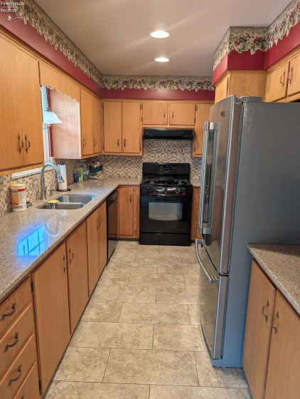 1762 Oak Drive, Fremont, 43420, 3 Bedrooms Bedrooms, ,2 BathroomsBathrooms,Residential,For Sale,Oak,20263115