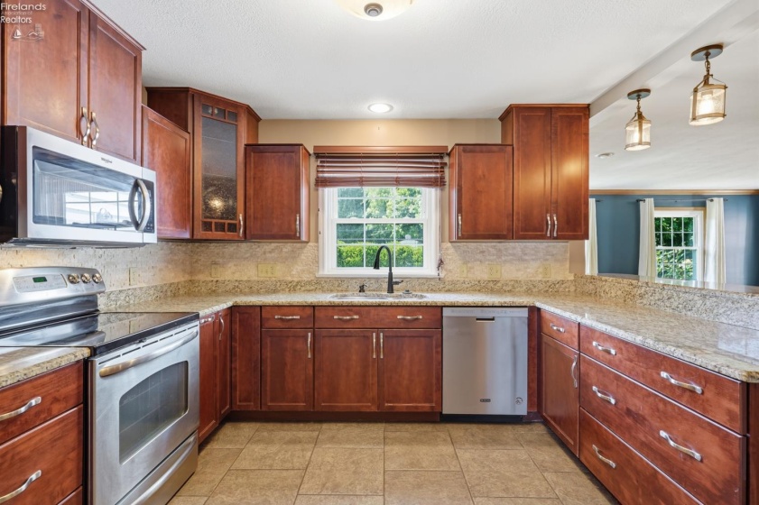 9 Meadow Lane, Tiffin, 44883, 4 Bedrooms Bedrooms, ,3 BathroomsBathrooms,Residential,For Sale,Meadow,20263216