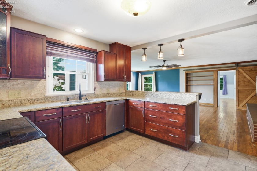 9 Meadow Lane, Tiffin, 44883, 4 Bedrooms Bedrooms, ,3 BathroomsBathrooms,Residential,For Sale,Meadow,20263216