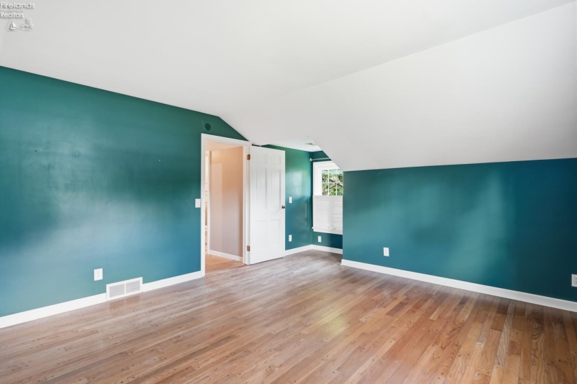 9 Meadow Lane, Tiffin, 44883, 4 Bedrooms Bedrooms, ,3 BathroomsBathrooms,Residential,For Sale,Meadow,20263216
