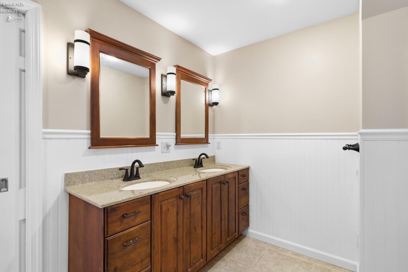 9 Meadow Lane, Tiffin, 44883, 4 Bedrooms Bedrooms, ,3 BathroomsBathrooms,Residential,For Sale,Meadow,20263216