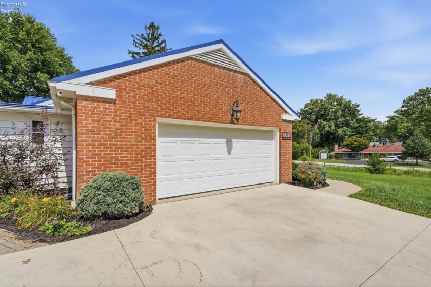 9 Meadow Lane, Tiffin, 44883, 4 Bedrooms Bedrooms, ,3 BathroomsBathrooms,Residential,For Sale,Meadow,20263216