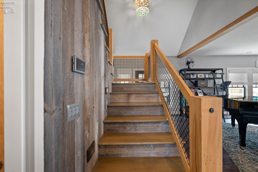 2333 Sand Road, Port Clinton, 43452, 4 Bedrooms Bedrooms, ,4 BathroomsBathrooms,Residential,For Sale,Sand,20263215