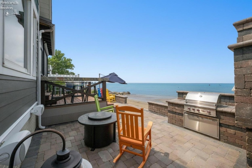 2333 Sand Road, Port Clinton, 43452, 4 Bedrooms Bedrooms, ,4 BathroomsBathrooms,Residential,For Sale,Sand,20263215