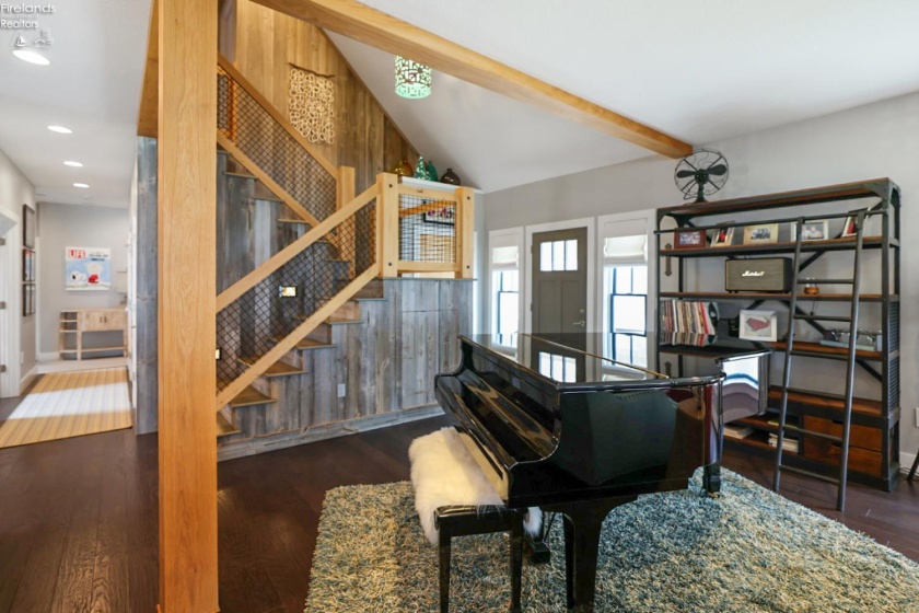 2333 Sand Road, Port Clinton, 43452, 4 Bedrooms Bedrooms, ,4 BathroomsBathrooms,Residential,For Sale,Sand,20263215