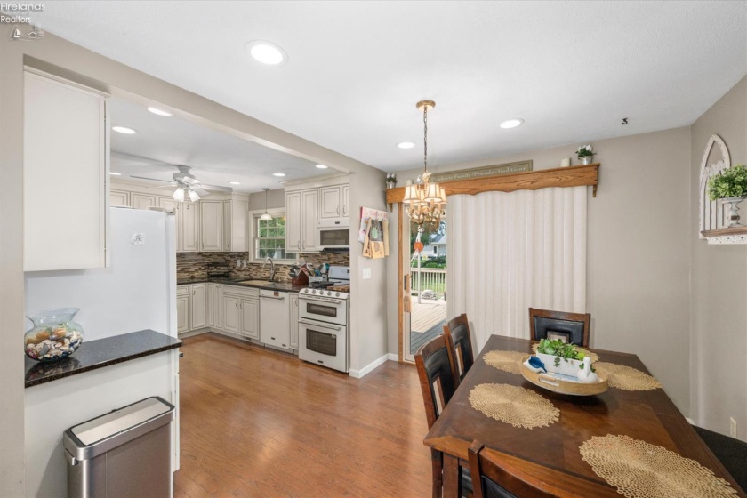 317 Linden Way Drive, Sandusky, 44870, 3 Bedrooms Bedrooms, ,3 BathroomsBathrooms,Residential,For Sale,Linden Way,20263231