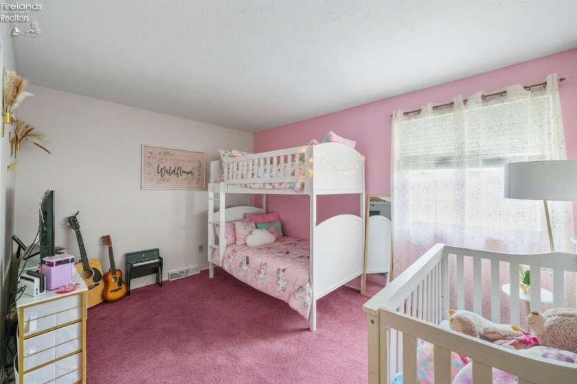 317 Linden Way Drive, Sandusky, 44870, 3 Bedrooms Bedrooms, ,3 BathroomsBathrooms,Residential,For Sale,Linden Way,20263231