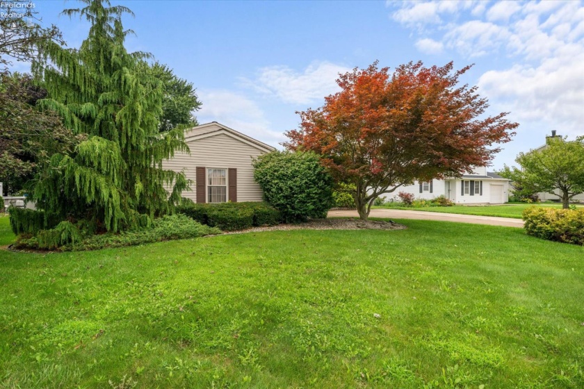 317 Linden Way Drive, Sandusky, 44870, 3 Bedrooms Bedrooms, ,3 BathroomsBathrooms,Residential,For Sale,Linden Way,20263231