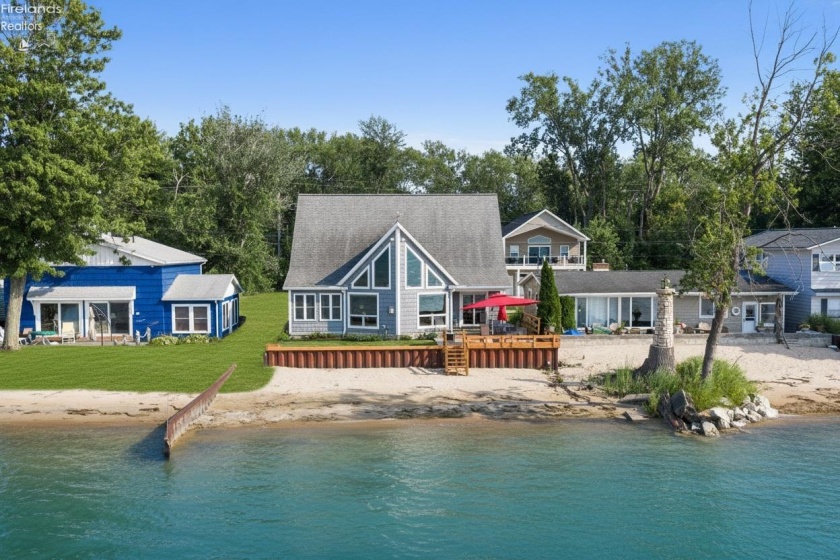 3281 Linda Lane, Port Clinton, 43452, 3 Bedrooms Bedrooms, ,3 BathroomsBathrooms,Residential,For Sale,Linda,20263233