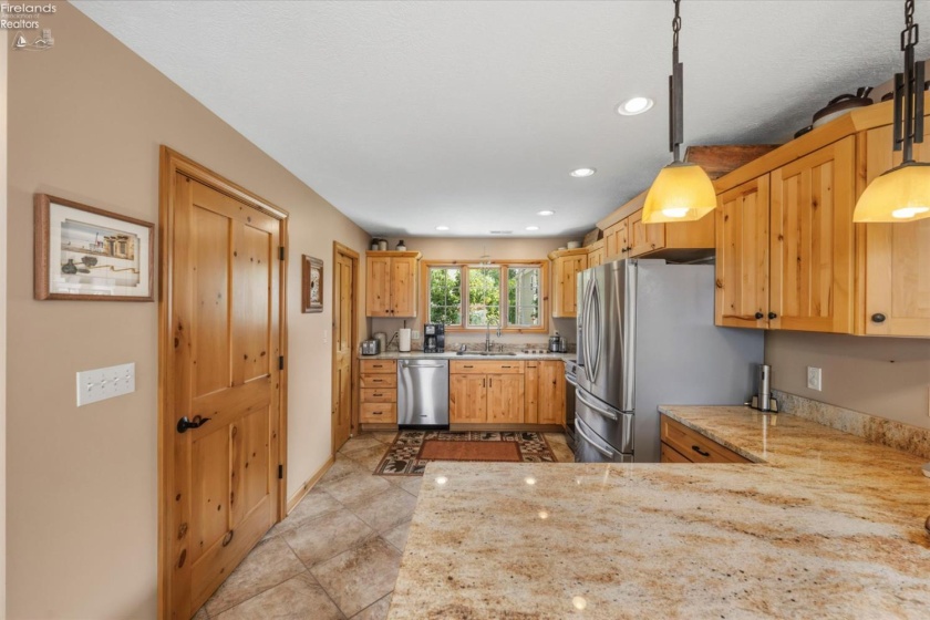3281 Linda Lane, Port Clinton, 43452, 3 Bedrooms Bedrooms, ,3 BathroomsBathrooms,Residential,For Sale,Linda,20263233