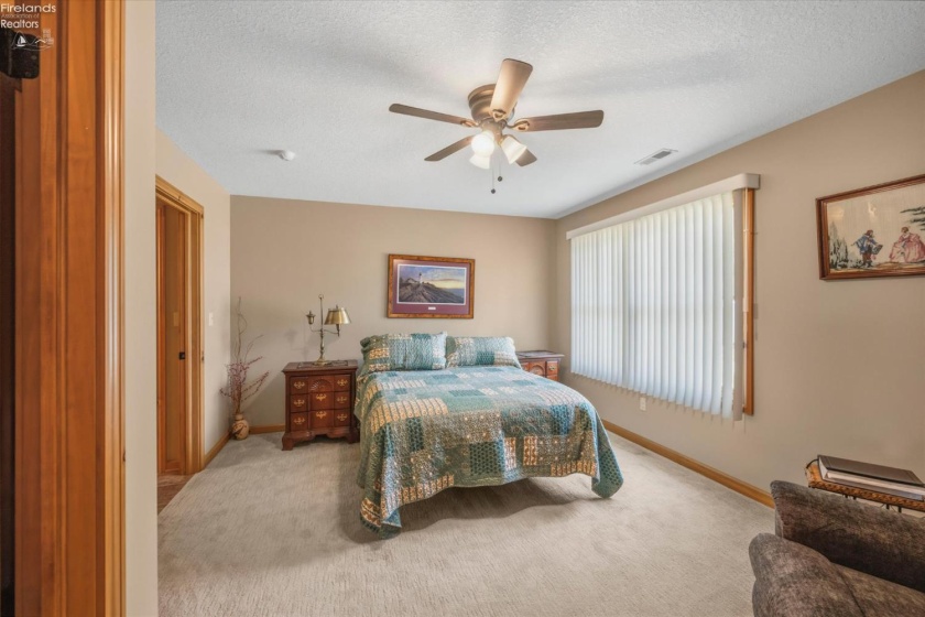 3281 Linda Lane, Port Clinton, 43452, 3 Bedrooms Bedrooms, ,3 BathroomsBathrooms,Residential,For Sale,Linda,20263233