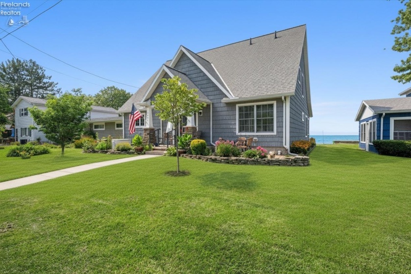 3281 Linda Lane, Port Clinton, 43452, 3 Bedrooms Bedrooms, ,3 BathroomsBathrooms,Residential,For Sale,Linda,20263233
