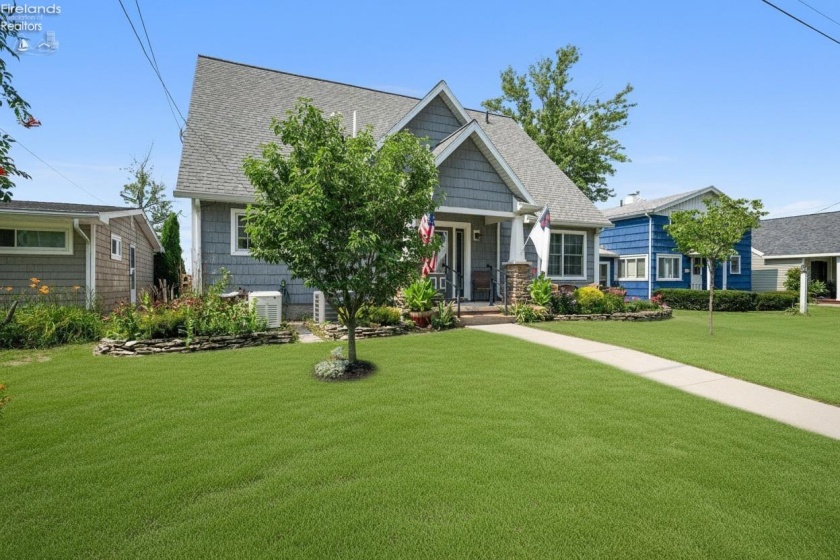 3281 Linda Lane, Port Clinton, 43452, 3 Bedrooms Bedrooms, ,3 BathroomsBathrooms,Residential,For Sale,Linda,20263233