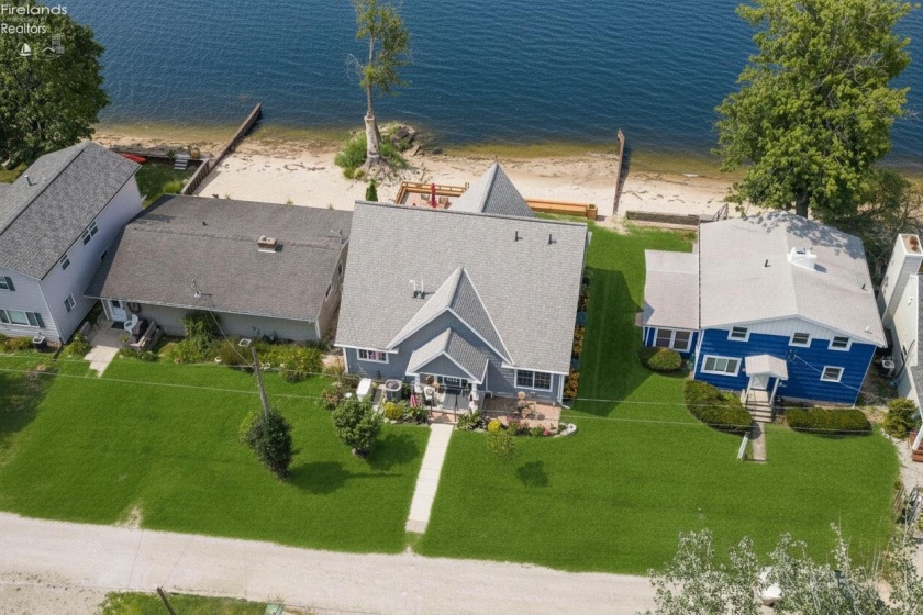 3281 Linda Lane, Port Clinton, 43452, 3 Bedrooms Bedrooms, ,3 BathroomsBathrooms,Residential,For Sale,Linda,20263233