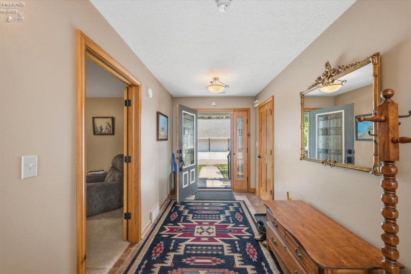 3281 Linda Lane, Port Clinton, 43452, 3 Bedrooms Bedrooms, ,3 BathroomsBathrooms,Residential,For Sale,Linda,20263233