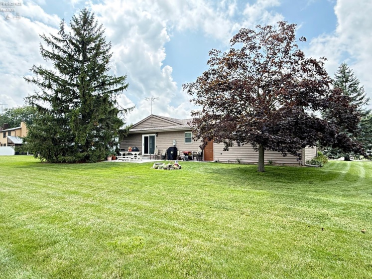 661 Nickie Lane, Fostoria, 44830, 3 Bedroom Bedrooms, ,2 BathroomBathrooms,Residential,For Sale,Nickie,20263241