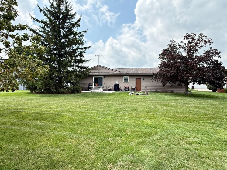 661 Nickie Lane, Fostoria, 44830, 3 Bedroom Bedrooms, ,2 BathroomBathrooms,Residential,For Sale,Nickie,20263241
