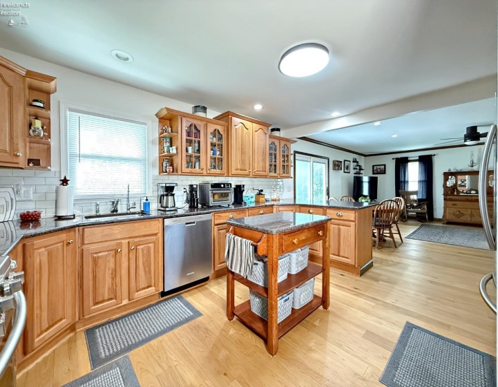 661 Nickie Lane, Fostoria, 44830, 3 Bedroom Bedrooms, ,2 BathroomBathrooms,Residential,For Sale,Nickie,20263241