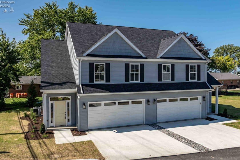 12 Beach Street, Port Clinton, 43452, 3 Bedrooms Bedrooms, ,3 BathroomsBathrooms,Residential,For Sale,Beach,20263308