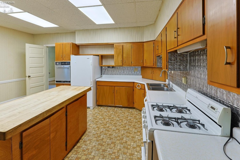 3257 New State Road, Willard, 44890, 5 Bedrooms Bedrooms, ,2 BathroomsBathrooms,Residential,For Sale,New State,20263279