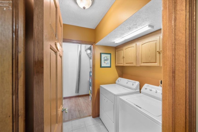 578 Bimini Drive, Sandusky, 44870, 3 Bedrooms Bedrooms, ,4 BathroomsBathrooms,Residential,For Sale,Bimini,20263328