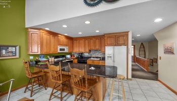 578 Bimini Drive, Sandusky, 44870, 3 Bedrooms Bedrooms, ,4 BathroomsBathrooms,Residential,For Sale,Bimini,20263328