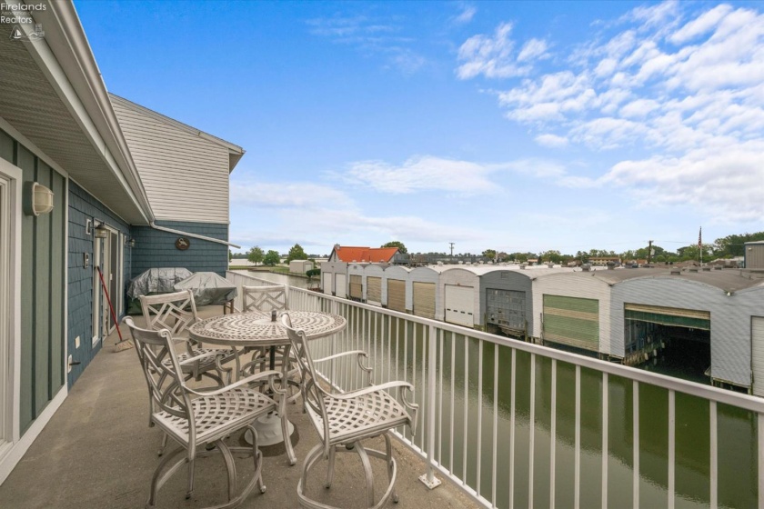 578 Bimini Drive, Sandusky, 44870, 3 Bedrooms Bedrooms, ,4 BathroomsBathrooms,Residential,For Sale,Bimini,20263328
