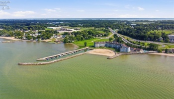 1909 Harbor Road, Port Clinton, 43452, 2 Bedrooms Bedrooms, ,2 BathroomsBathrooms,Residential,For Sale,Harbor,20263318