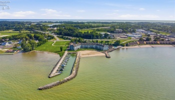 1909 Harbor Road, Port Clinton, 43452, 2 Bedrooms Bedrooms, ,2 BathroomsBathrooms,Residential,For Sale,Harbor,20263318