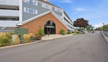 1909 Harbor Road, Port Clinton, 43452, 2 Bedrooms Bedrooms, ,2 BathroomsBathrooms,Residential,For Sale,Harbor,20263318