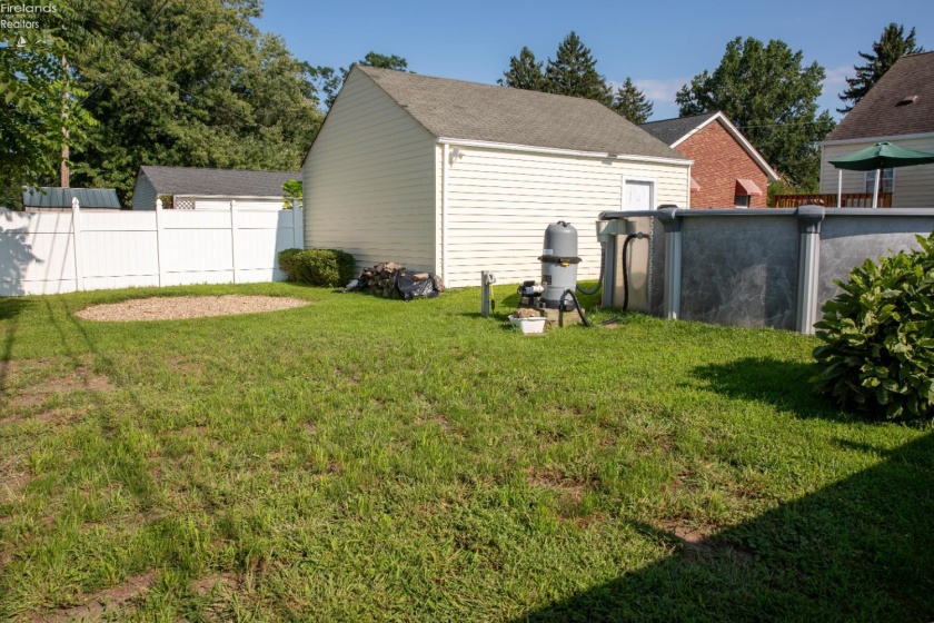 41432 Northwood, Elyria, 44035, 3 Bedrooms Bedrooms, ,1 BathroomBathrooms,Residential,For Sale,Northwood,20263321