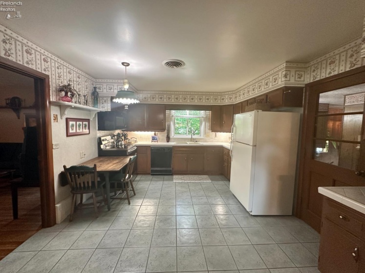 125 Lincoln Road, Tiffin, 44883, 3 Bedrooms Bedrooms, ,1 BathroomBathrooms,Residential,For Sale,Lincoln,20263119