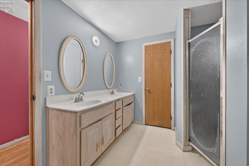 115 Glacier Cove, Put-In-Bay, 43456, 3 Bedroom Bedrooms, ,2 BathroomBathrooms,Residential,For Sale,Glacier Cove,20263103