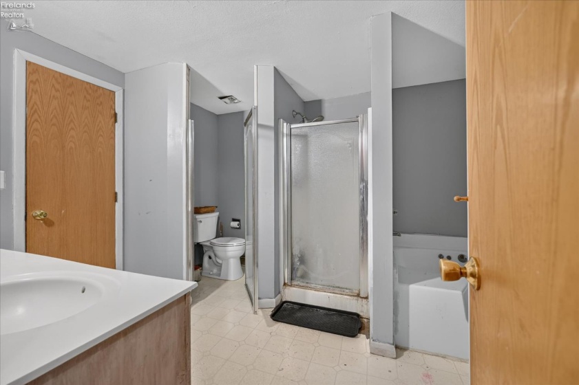 115 Glacier Cove, Put-In-Bay, 43456, 3 Bedroom Bedrooms, ,2 BathroomBathrooms,Residential,For Sale,Glacier Cove,20263103
