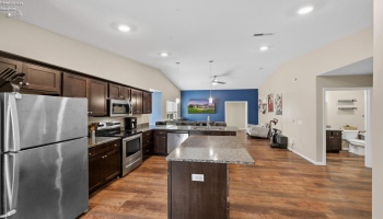 7 Cascade Lane, Delta, 43515, 3 Bedrooms Bedrooms, ,2 BathroomsBathrooms,Residential,For Sale,Cascade,20263287