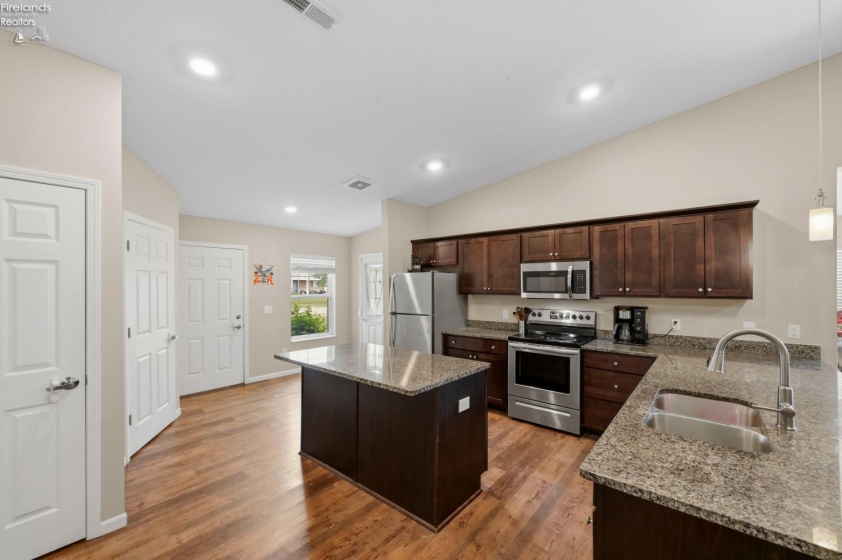 7 Cascade Lane, Delta, 43515, 3 Bedrooms Bedrooms, ,2 BathroomsBathrooms,Residential,For Sale,Cascade,20263287