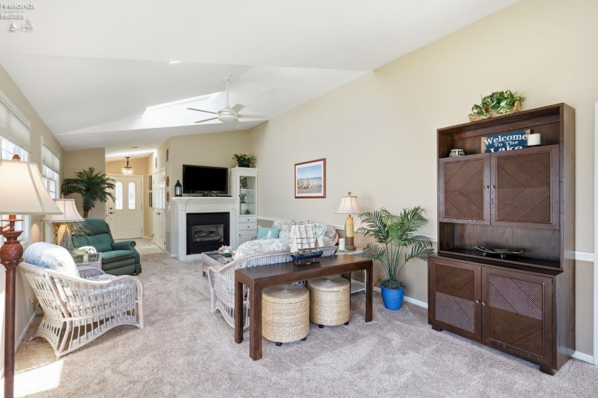 1560 Compass Avenue, Port Clinton, 43452, 3 Bedrooms Bedrooms, ,2 BathroomsBathrooms,Residential,For Sale,Compass,20263325