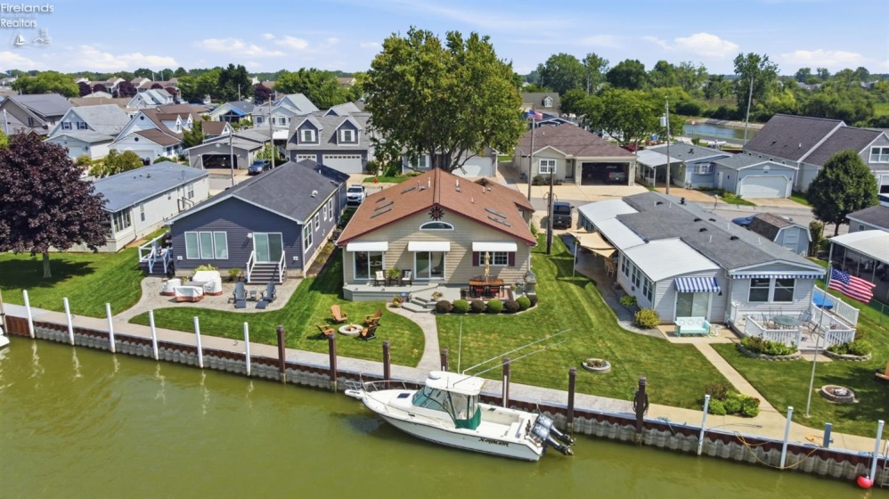1560 Compass Avenue, Port Clinton, 43452, 3 Bedrooms Bedrooms, ,2 BathroomsBathrooms,Residential,For Sale,Compass,20263325