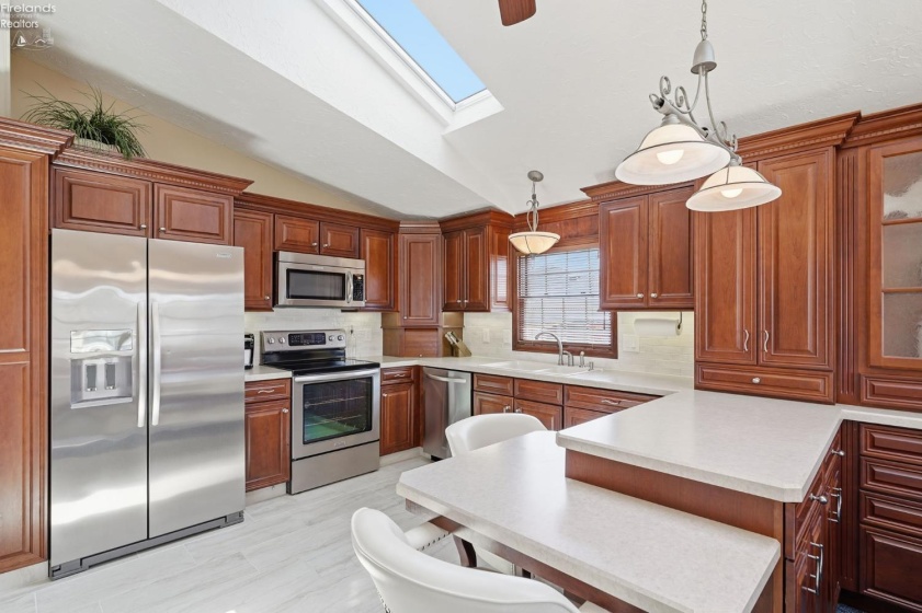 1560 Compass Avenue, Port Clinton, 43452, 3 Bedrooms Bedrooms, ,2 BathroomsBathrooms,Residential,For Sale,Compass,20263325
