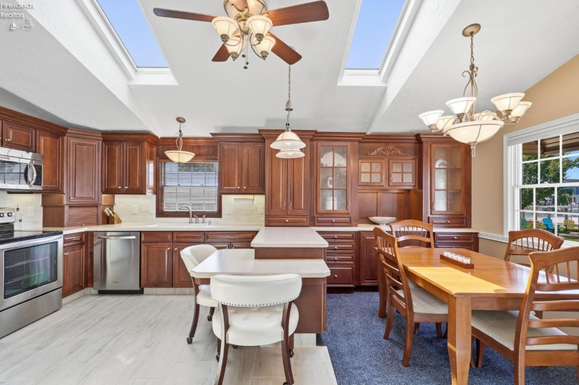 1560 Compass Avenue, Port Clinton, 43452, 3 Bedrooms Bedrooms, ,2 BathroomsBathrooms,Residential,For Sale,Compass,20263325