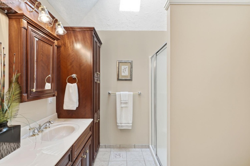 1560 Compass Avenue, Port Clinton, 43452, 3 Bedrooms Bedrooms, ,2 BathroomsBathrooms,Residential,For Sale,Compass,20263325