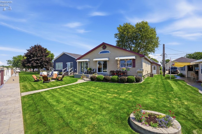 1560 Compass Avenue, Port Clinton, 43452, 3 Bedrooms Bedrooms, ,2 BathroomsBathrooms,Residential,For Sale,Compass,20263325