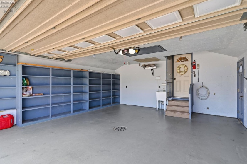 1560 Compass Avenue, Port Clinton, 43452, 3 Bedrooms Bedrooms, ,2 BathroomsBathrooms,Residential,For Sale,Compass,20263325