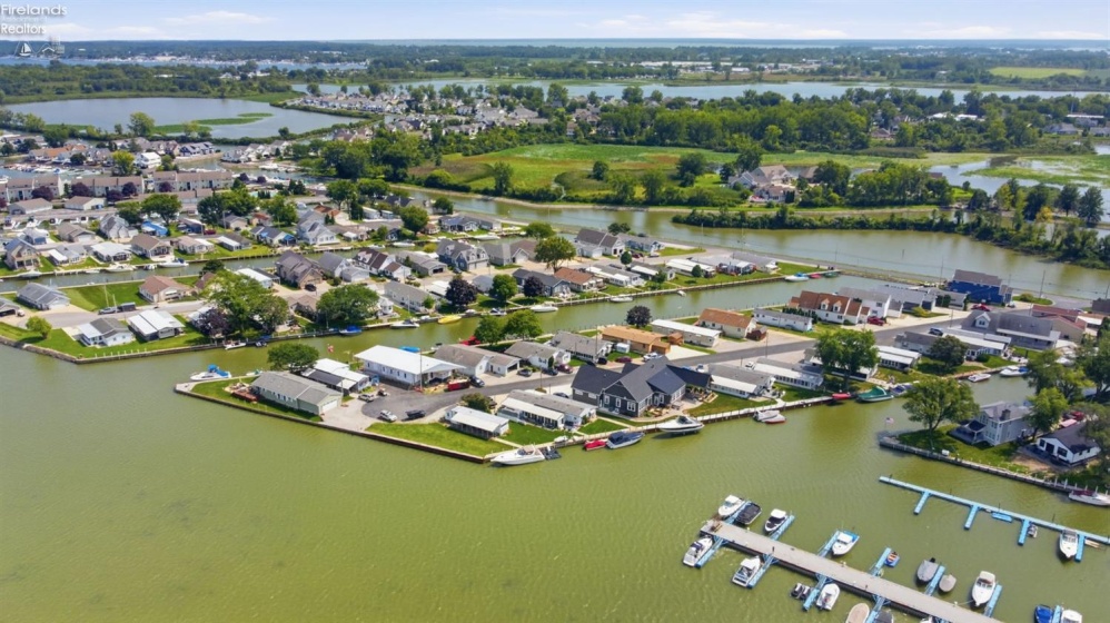 1560 Compass Avenue, Port Clinton, 43452, 3 Bedrooms Bedrooms, ,2 BathroomsBathrooms,Residential,For Sale,Compass,20263325