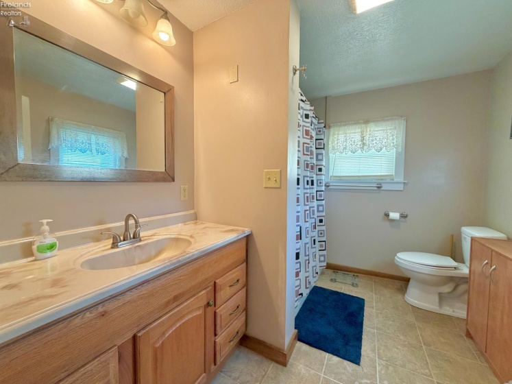 606 Sandusky Street, Bellevue, 44811, 3 Bedrooms Bedrooms, ,2 BathroomsBathrooms,Residential,For Sale,Sandusky,20263288